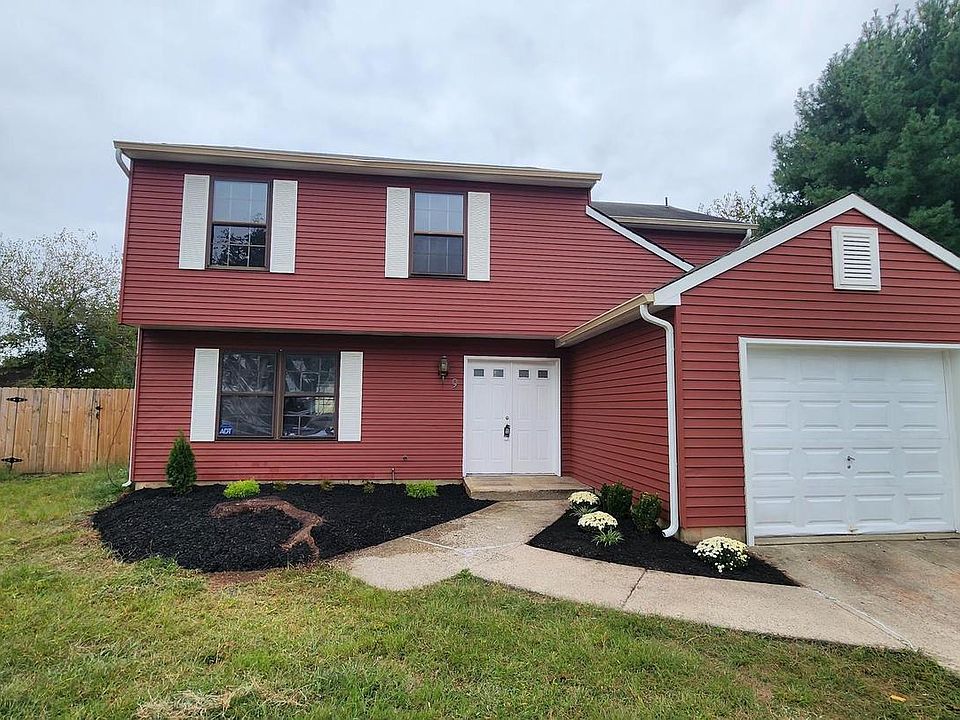 1st image of 9 Candlewood Cir