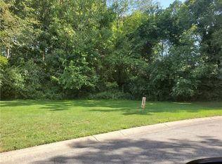 2 W 8th St, Anderson, IN 46016