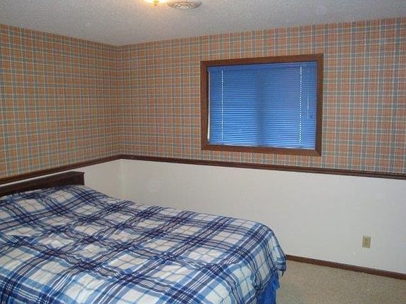4th image of 590 104th St NE