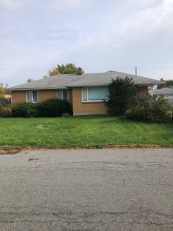 1st image of 81 Raymond Ave
