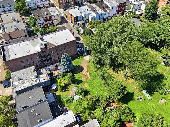 4th image of 30 De Kalb Ave