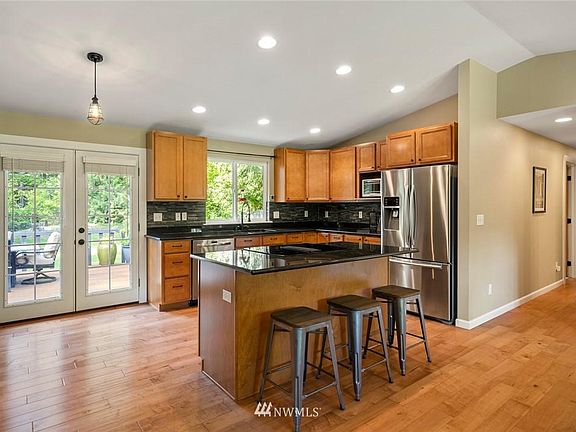 4th image of 43916 SE 142nd St