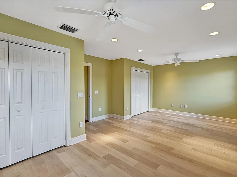 10902 Tamoron Ln — Photo 48