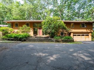 255 Market Hill Rd, Amherst, MA 01002