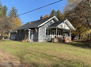 191 Speigletown Rd, Troy, NY 12182