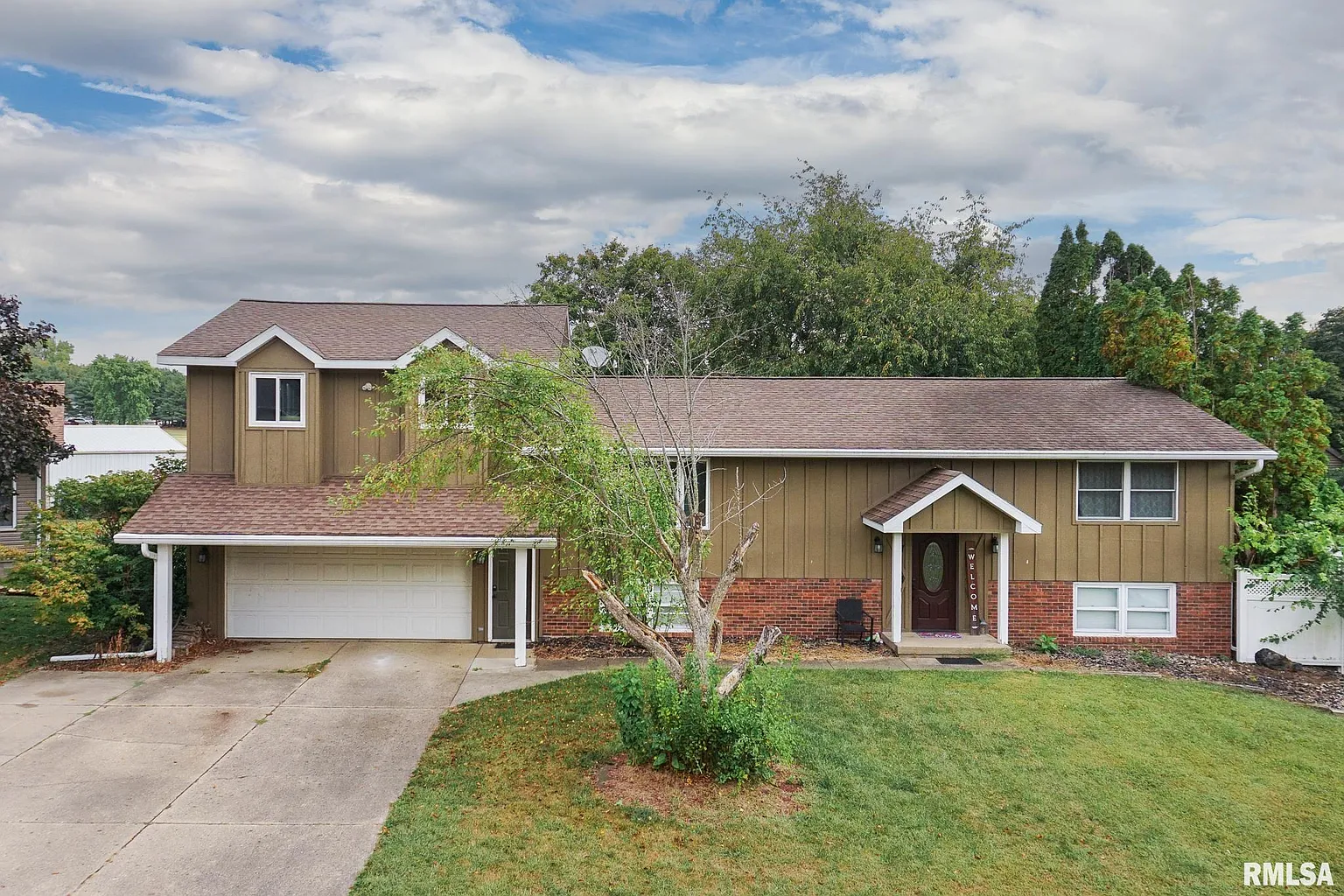 207 Heritage Ct photo 1