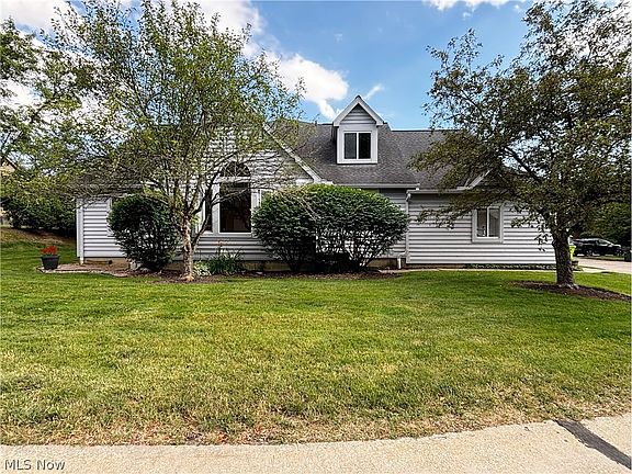 2nd image of 843 Arboretum Cir