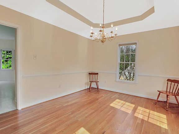 3rd image of 2518 Trefoil Way