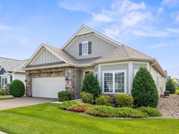 1045 Roselyn Dr, Victoria, MN 55386