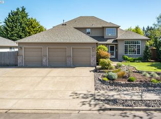 18894 Highland Dr, Oregon City, OR 97045