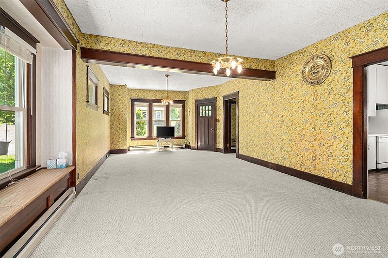 5th image of 1824 Gerber Street