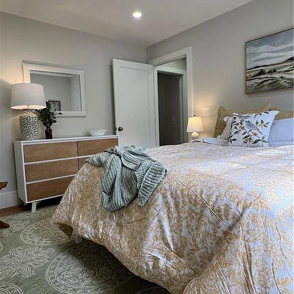 7087 Barrington Cir #201 — Photo 23