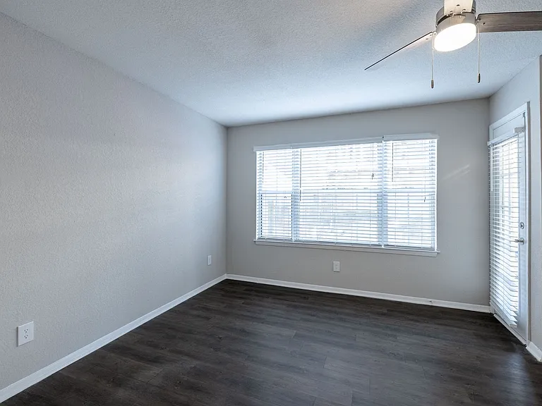Live Easy. Live Elevated. Live 2100 Defoors. — Photo 16