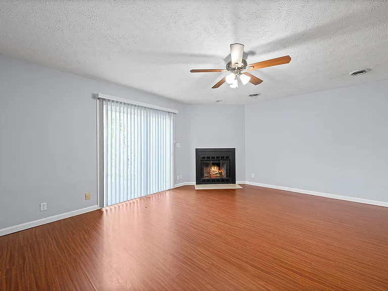 113 Azalea Ct — Photo 6