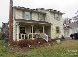 19 Westminster Dr, Asheville, NC 28804
