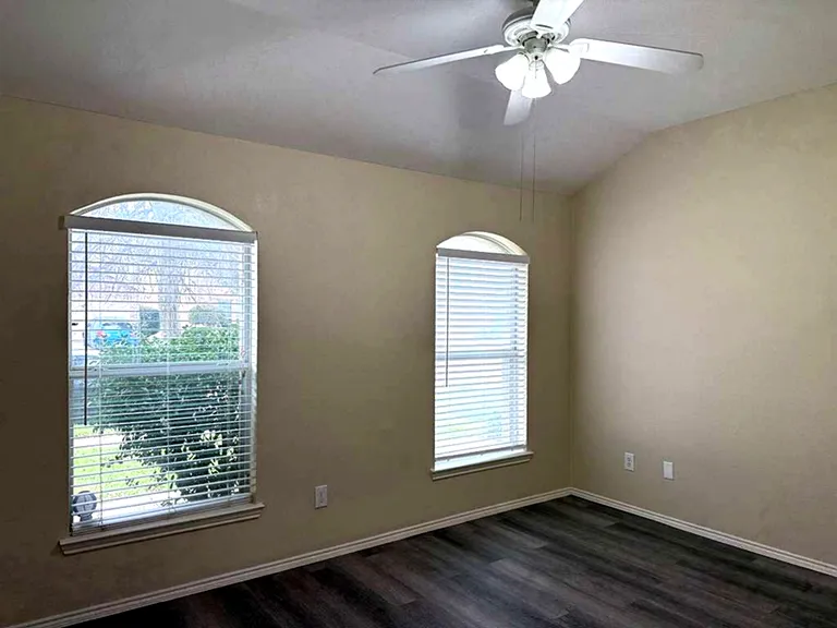 1113 Mockingbird Dr — Photo 10