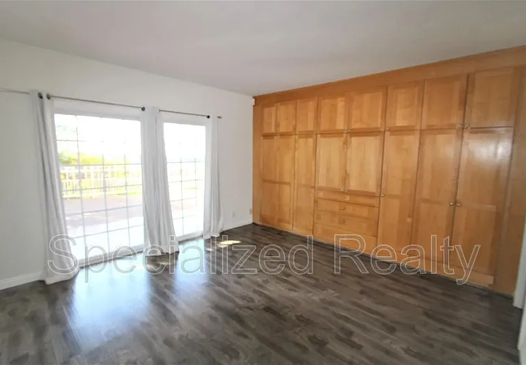 3694 Berwick Dr — Photo 13