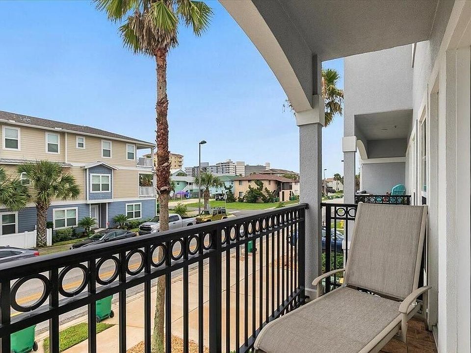 2ND LEVEL BALCONY