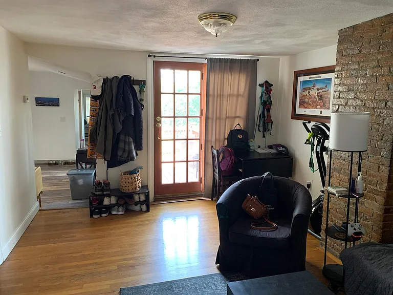 10 Saint Martin St #2 — Photo 9