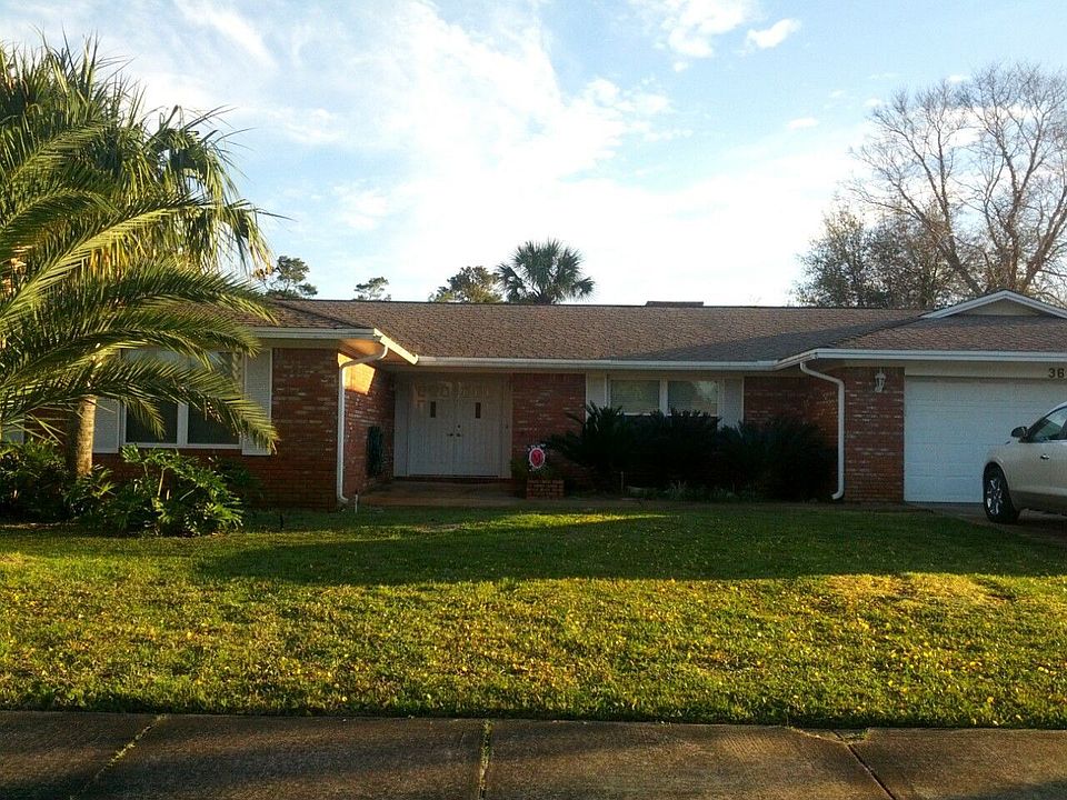 1st image of 36 Country Club Dr E