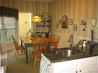 4th image of 14 Club Pointe Dr #14