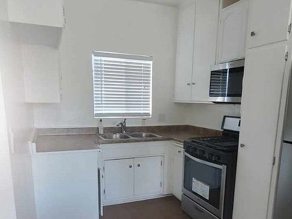 2nd image of 6126 Eleanor Ave #8
