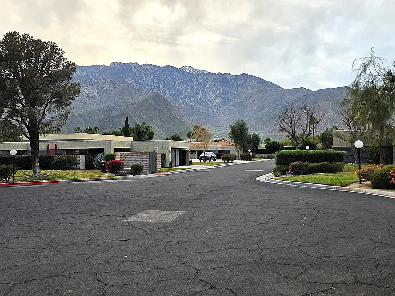 1280 Sunflower Ln — Photo 10
