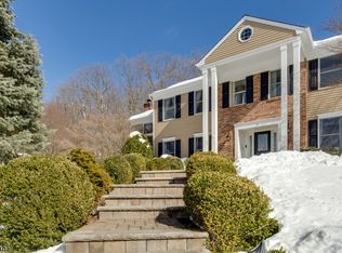 10 Knights Bridge Dr, Randolph, NJ