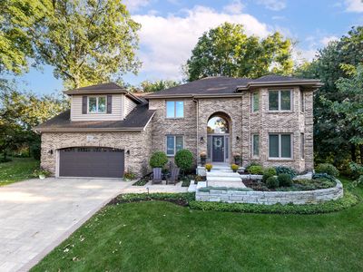 2421 River Woods Dr, Naperville, IL, 60565