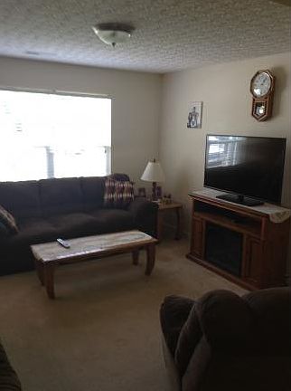 3rd image of 648 Daytona Dr