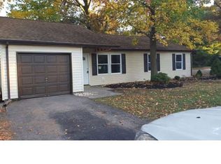 119 Snowdrop Ln, Carneys Point, NJ 08069