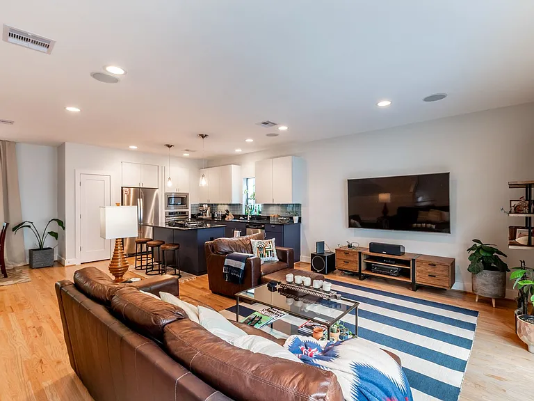 4104 Spencer St #B — Photo 16
