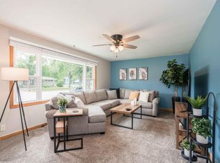 2909 S Willow Ave, Sioux Falls, SD 57105