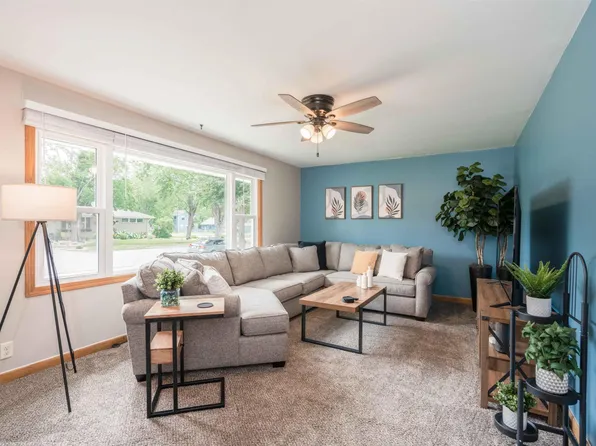 2909 S Willow Ave, Sioux Falls, SD 57105