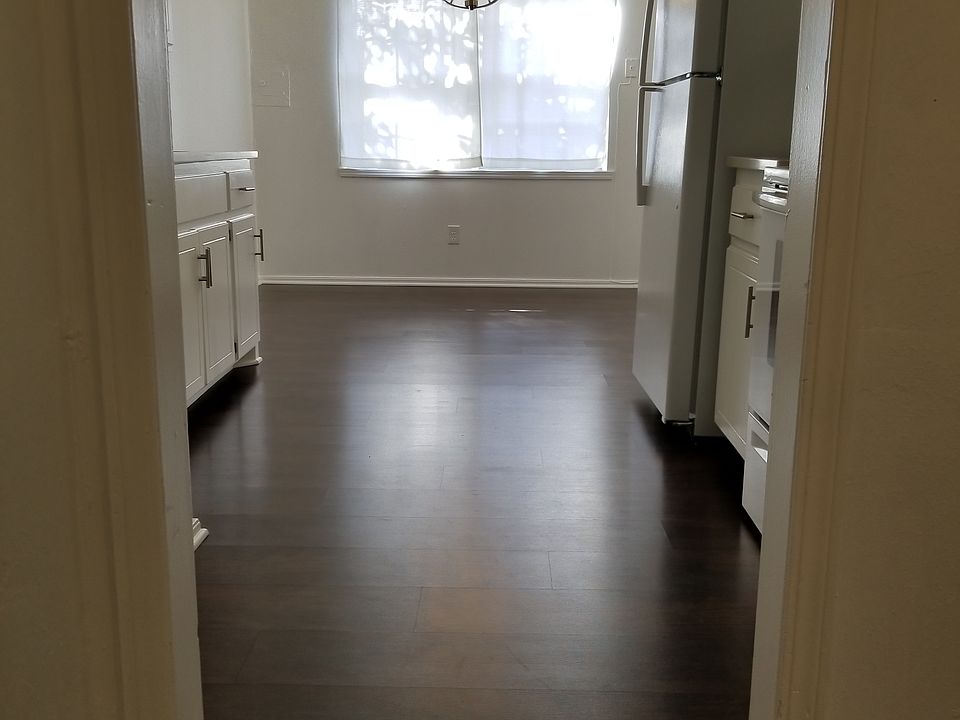 1st image of 1705 E Lindsey St APT 1