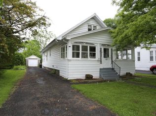 12 Kelton Ct, Albany, NY 12209