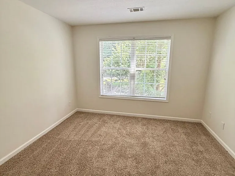2544 Carnes Rd — Photo 8