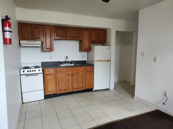 34 Rosalyn Ct #205M, Sayre, PA 18840