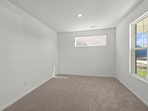 5th image of 1730 Estate Rd