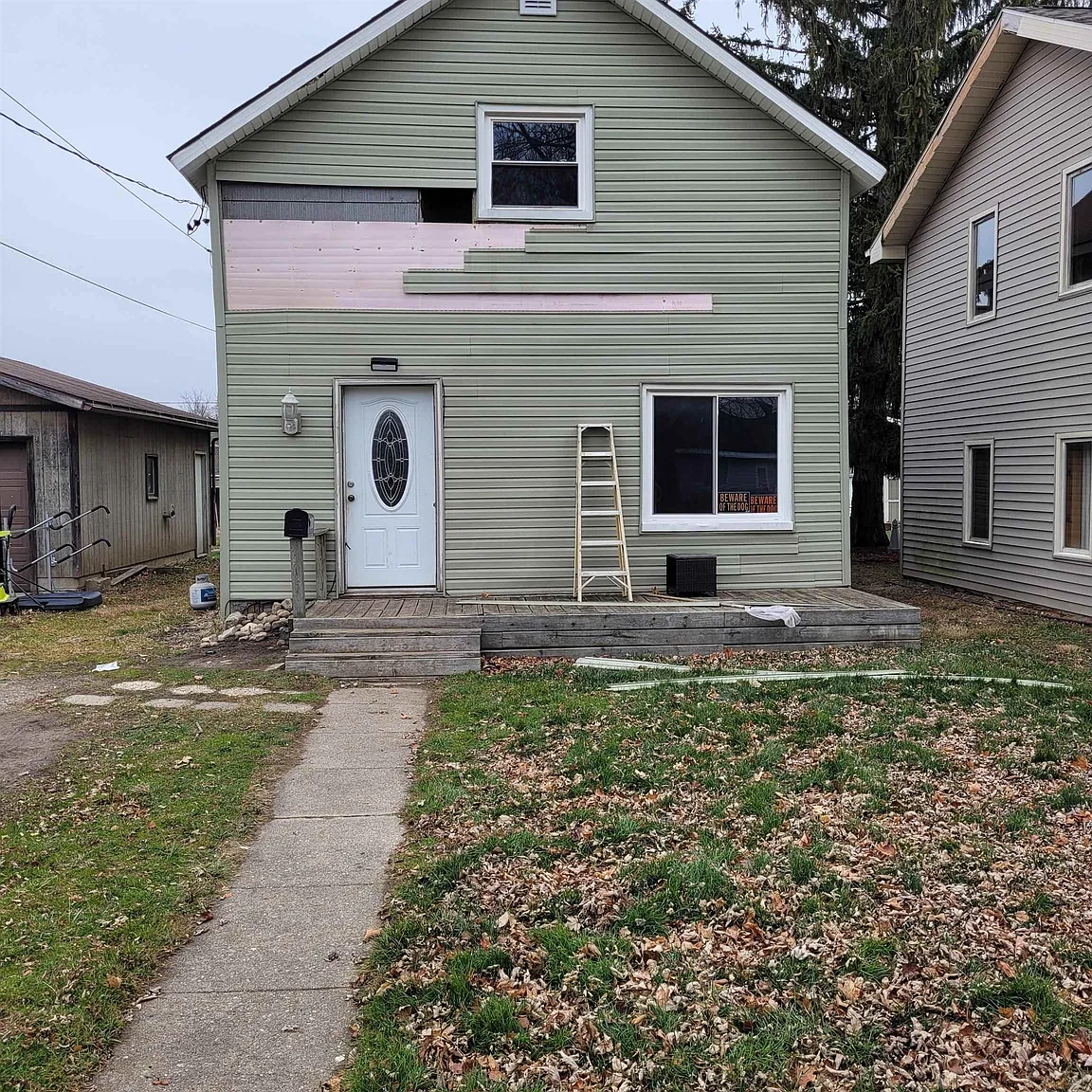 309 E Oliver St photo 1