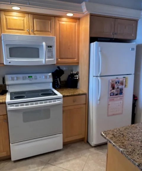 601 Seaview Ct #C512 — Photo 15