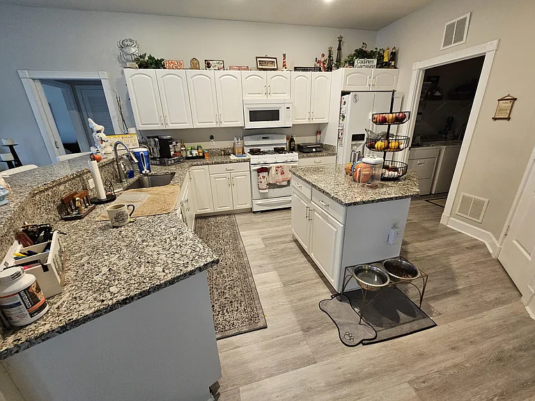 2720 SE Kern Rd — Photo 9