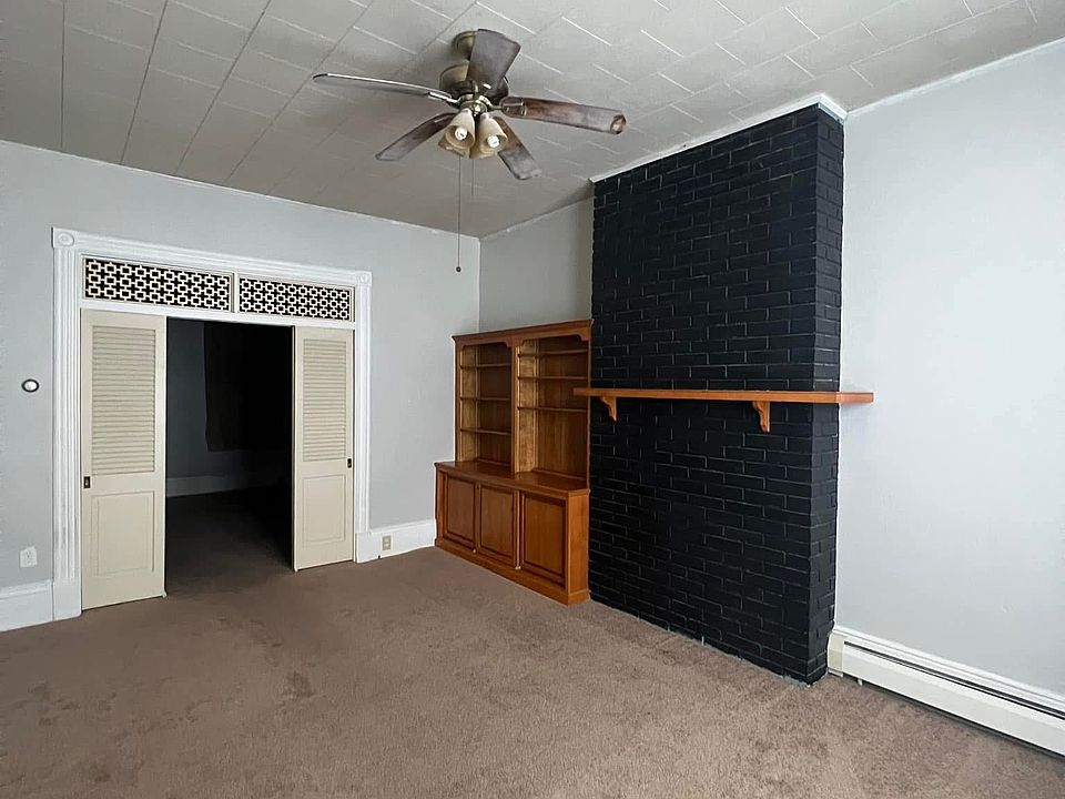 1st image of 126 S 6th St Floor 1