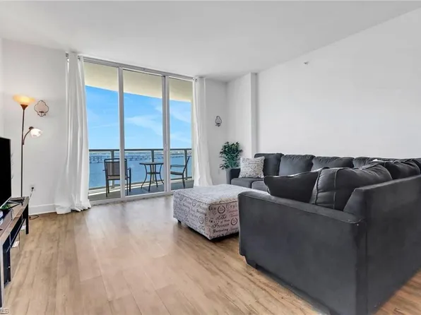 3000 Oasis Grand BLVD #2004, FORT MYERS, FL 33916