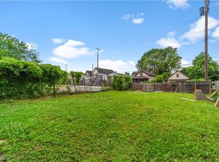 2161 W 40th Pl, Cleveland, OH 44113