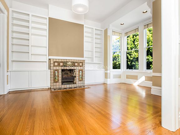 4th image of 217 Clipper St