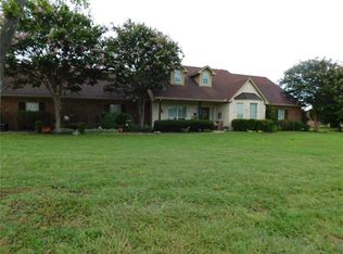 400 Burtonwood Cir, Ovilla, TX 75154