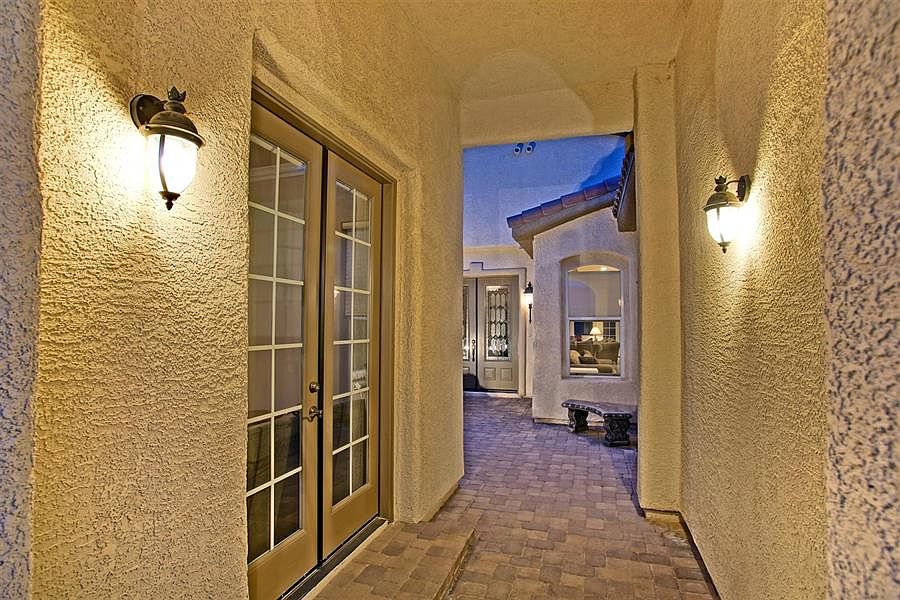 2nd image of 3571 Flora Springs Ln