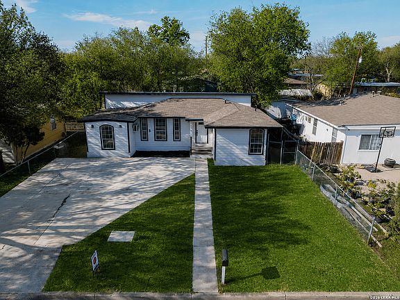 2nd image of 115 Huxley Dr