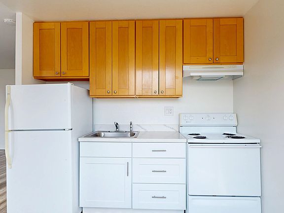 5th image of 3770 24th St APT 101